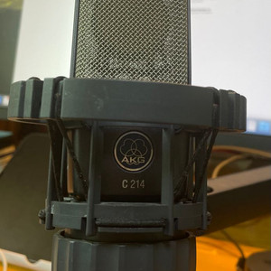 AKG C214 콘덴서 마이크