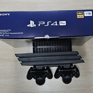 플스 ps4 pro 1TB 팝니다