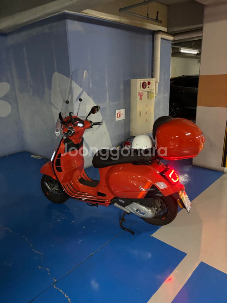 스쿠터 베스파 GTS125 토론토 오렌지 판매--3