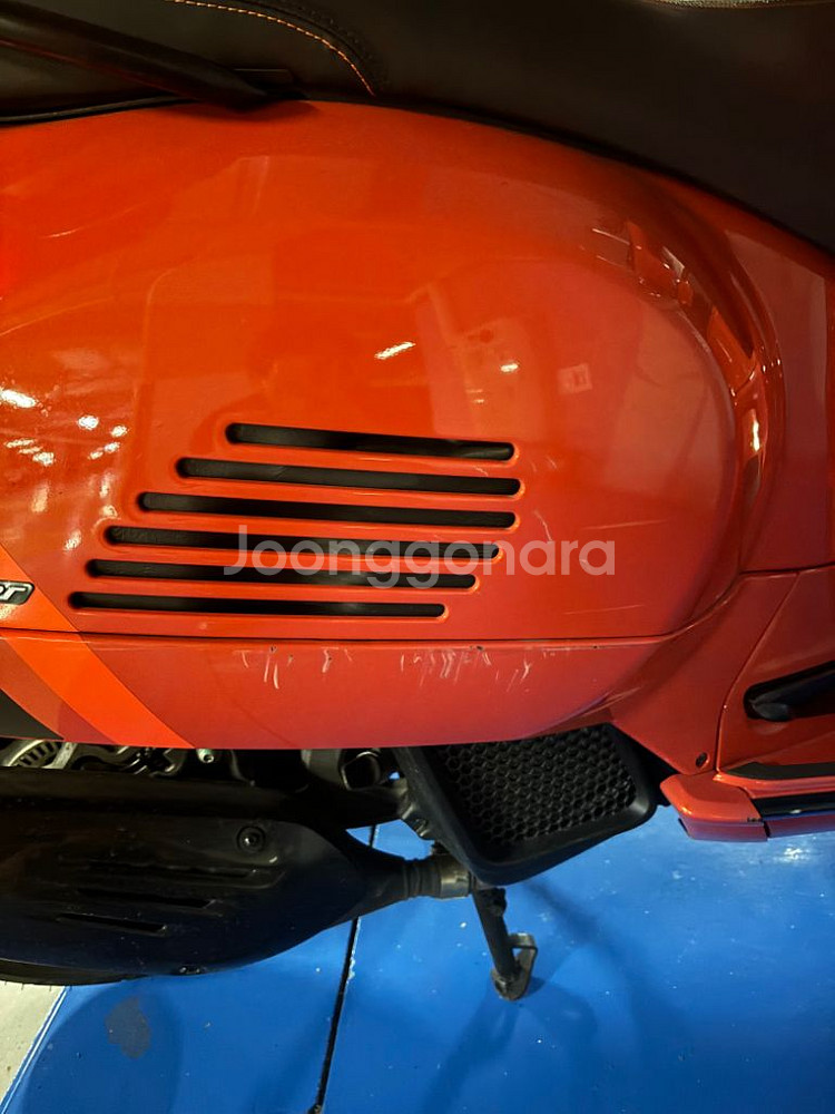 스쿠터 베스파 GTS125 토론토 오렌지 판매--5