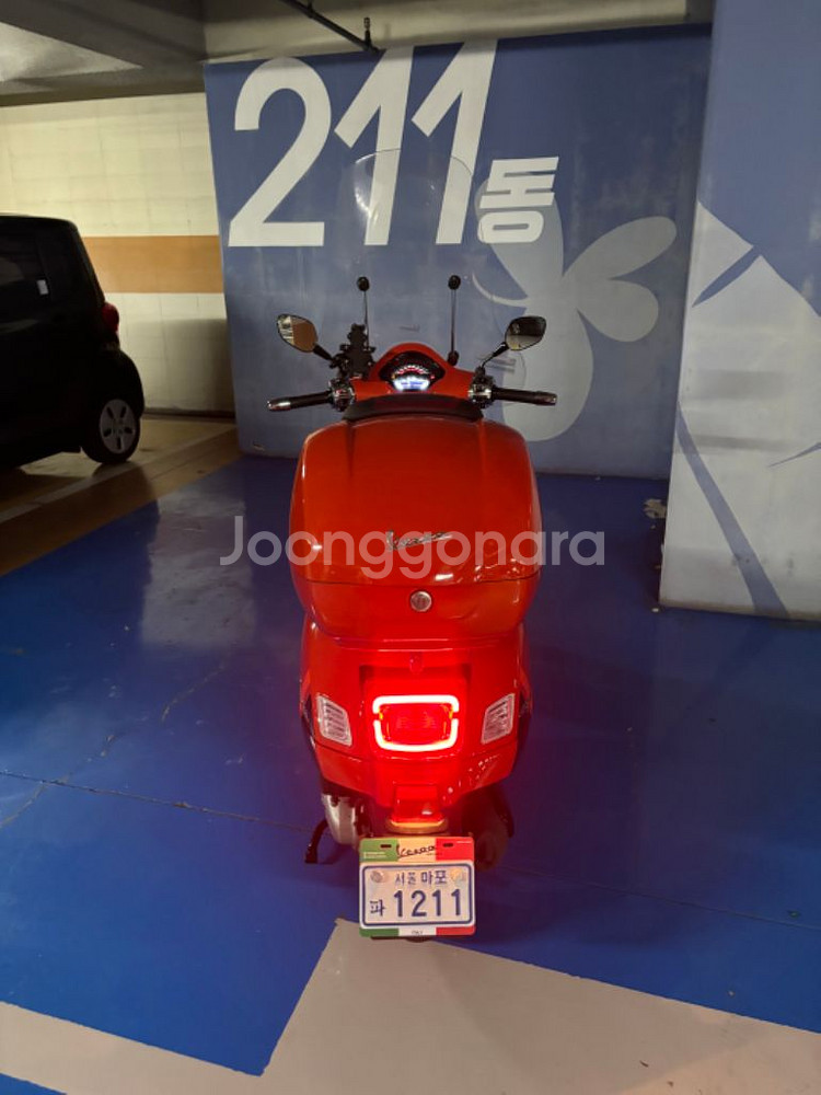스쿠터 베스파 GTS125 토론토 오렌지 판매--4