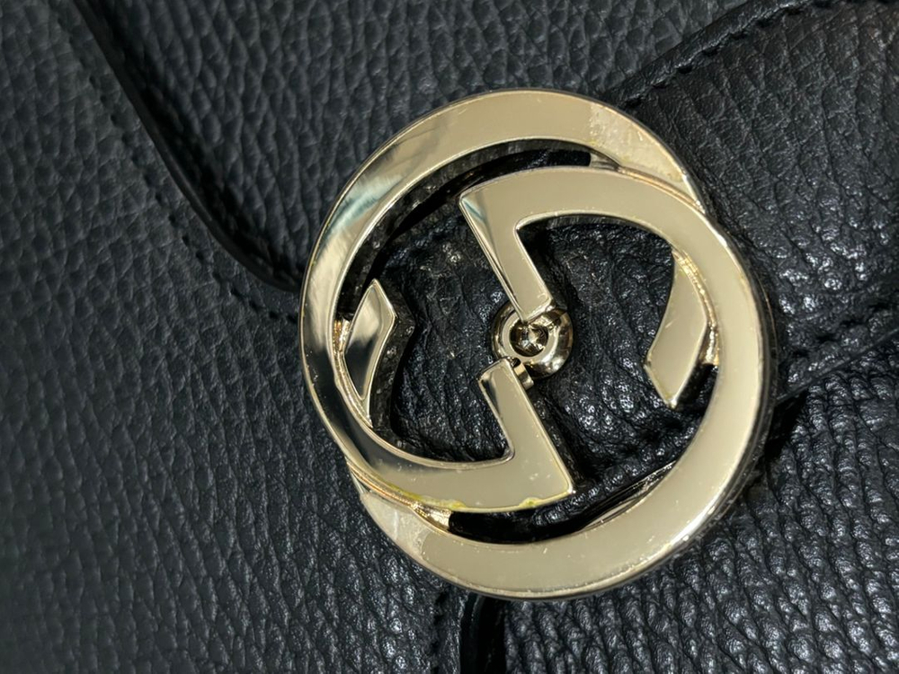 구찌 인터로킹 체인 숄더백 골드--1