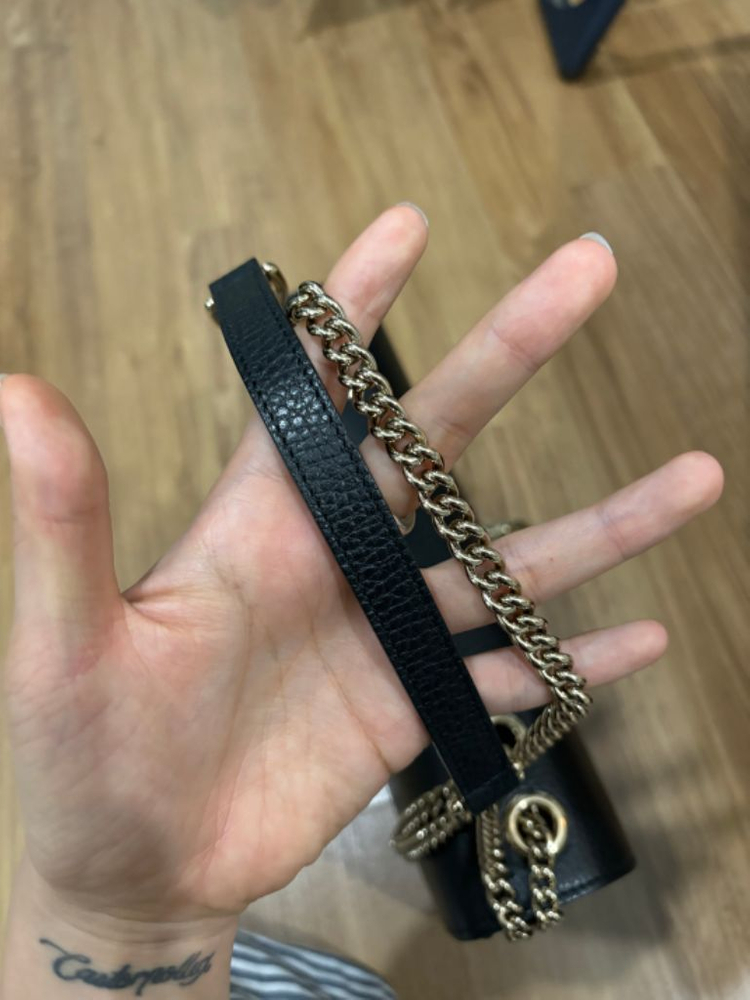 구찌 인터로킹 체인 숄더백 골드--5