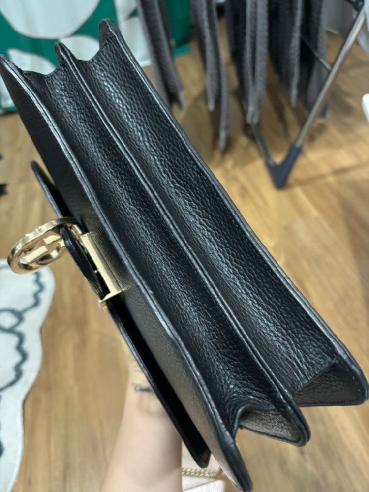 구찌 인터로킹 체인 숄더백 골드--4