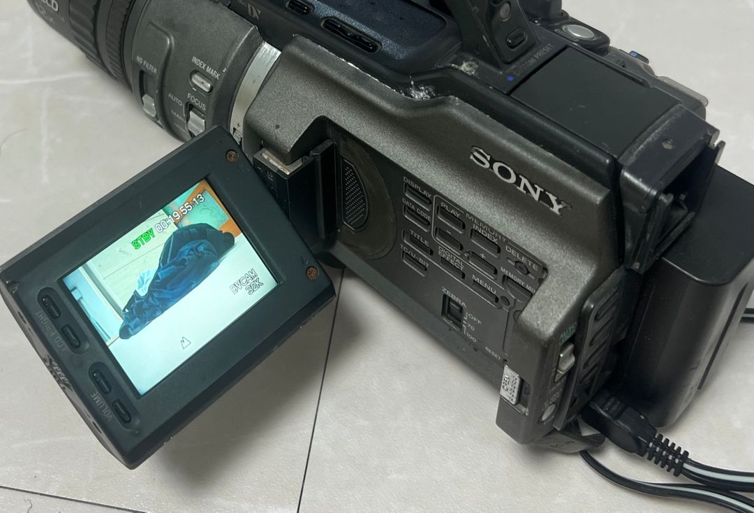 sony PD150 비디오 카메라 캠코더 판매합니다.