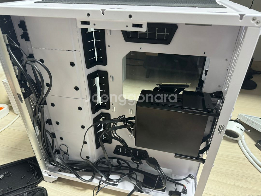 리안리 o11d xl rog + 라이저케이블--2