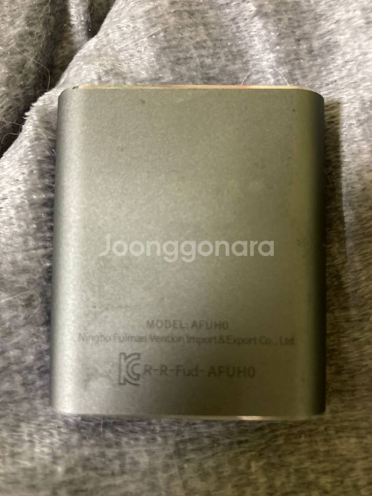 vention HDMI 분배기 팝니다--3
