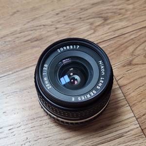 28mm f2.8 D 렌즈