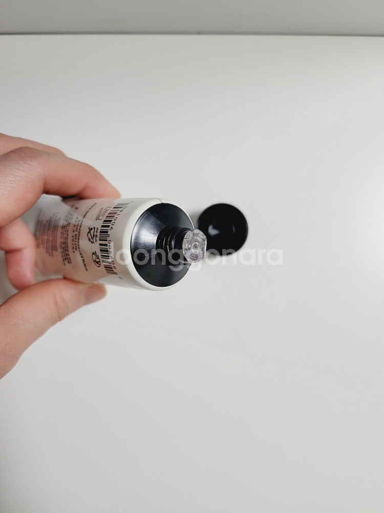 엉트르드 비터 비테 핸드크림 50ml 새제품팝니다--2