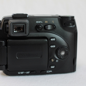 [MINT]Nikon COOLPIX E8400