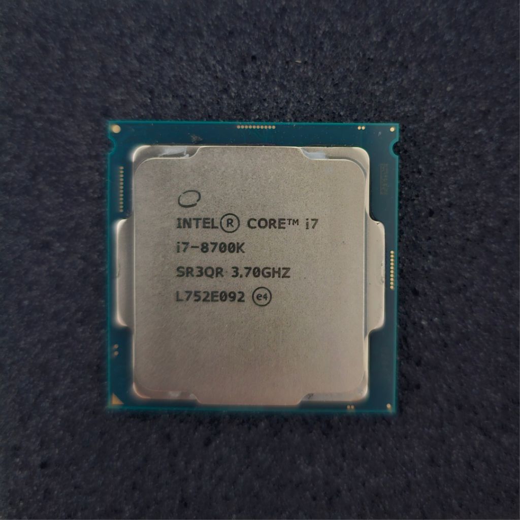 인텔 CPU 8세대 i7-8700K (택포)