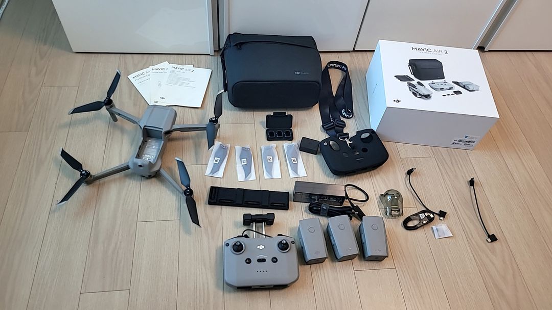 S급 DJI 매빅에어2 드론 팝니다 drone mavi