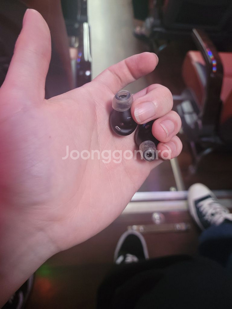 버즈프로 이어버드 팝니다--1