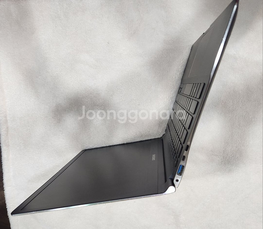 그램보다 가벼운 삼성노트북 뉴시리즈9--7