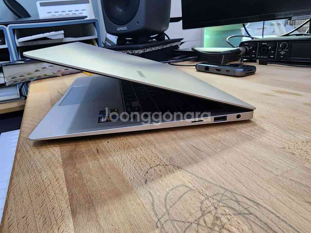 갤럭시북 3 pro i7 32램 1tb(14인치--2