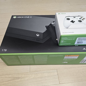 xbox one x 1테라 +컨트롤러엑스박스원엑스