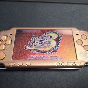 PSP 2000 몬스터헌터 헌터즈 한정판 128GB