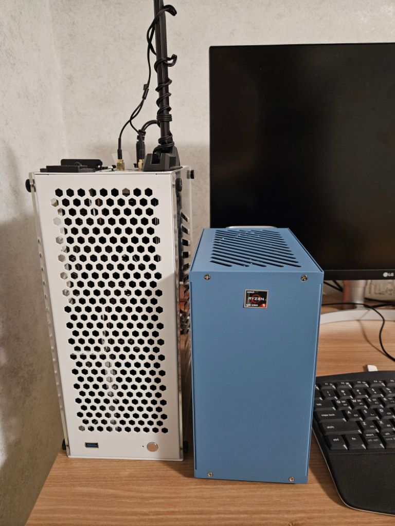 4.3L 초미니 itx 5600 컴퓨터반본체(그래픽x)