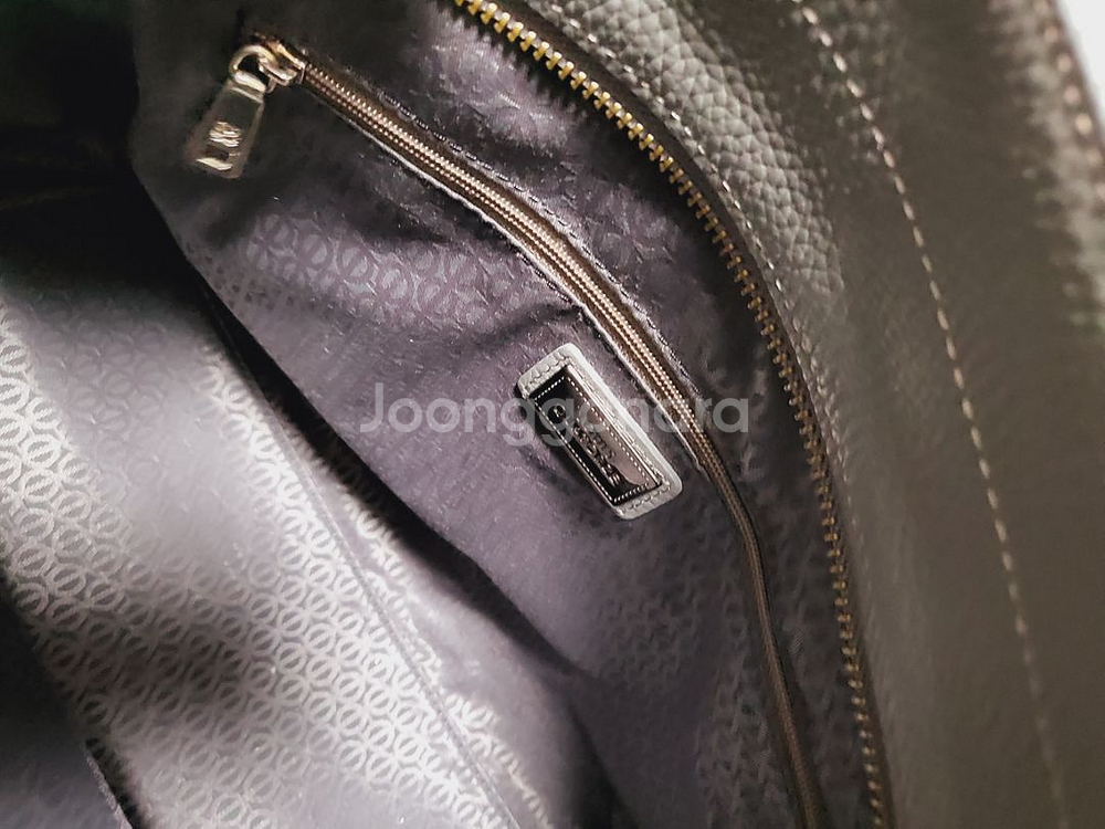 루이까또즈크로스가방 상태좋아요--5