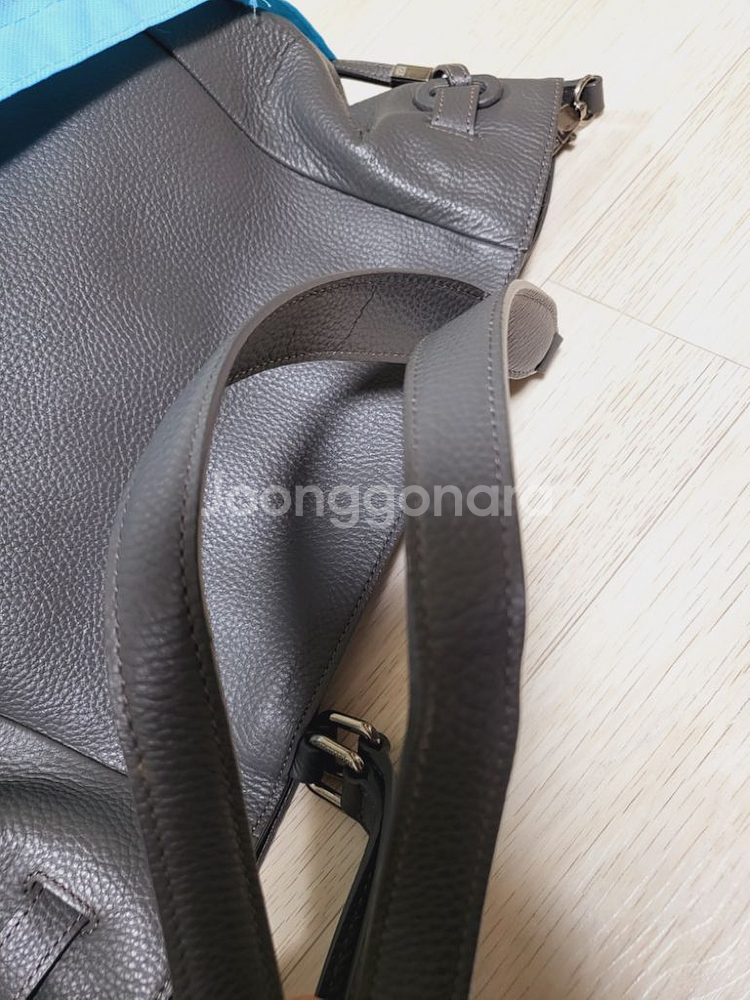 루이까또즈크로스가방 상태좋아요--7