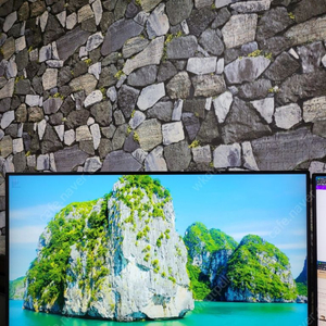 LG 32un650 32인치 4k모니터 팝니다.