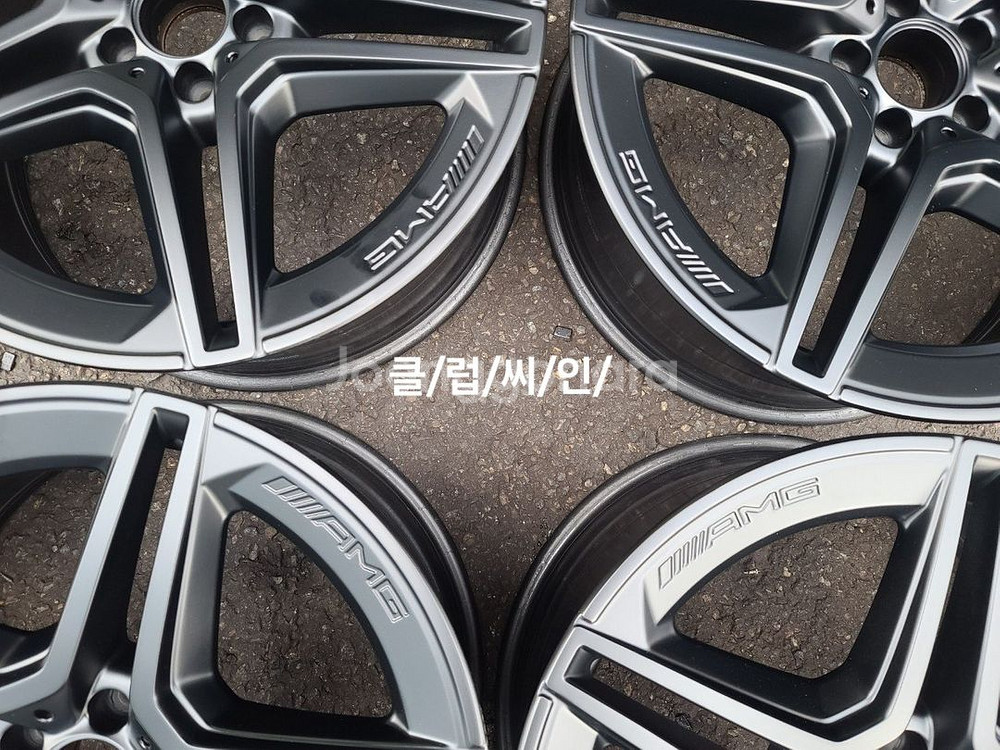 중고정품 무광블랙 GLS400AMG 21인치 휠--4