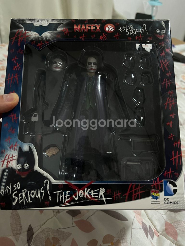 mafex 조커 다크나이트 버젼--1