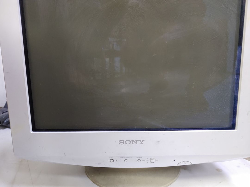 소니 트리니트론 모니터 G520 이미지