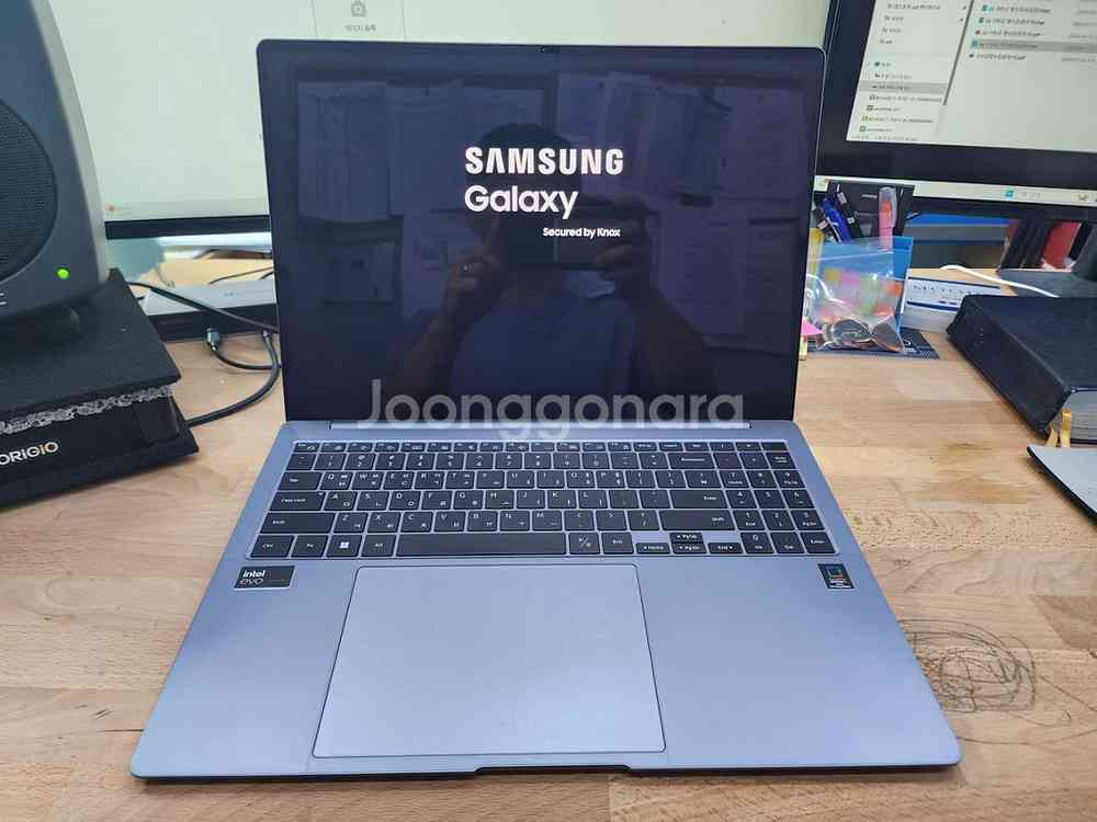 갤럭시북 4(16인치)프로 i7 32램 1tb--1