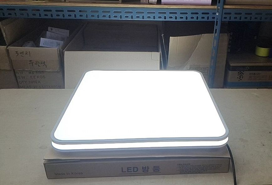 LED투투방등60W--1