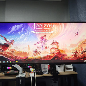 비트엠 NEWSYNC X34WU5K HDR600 팝니다