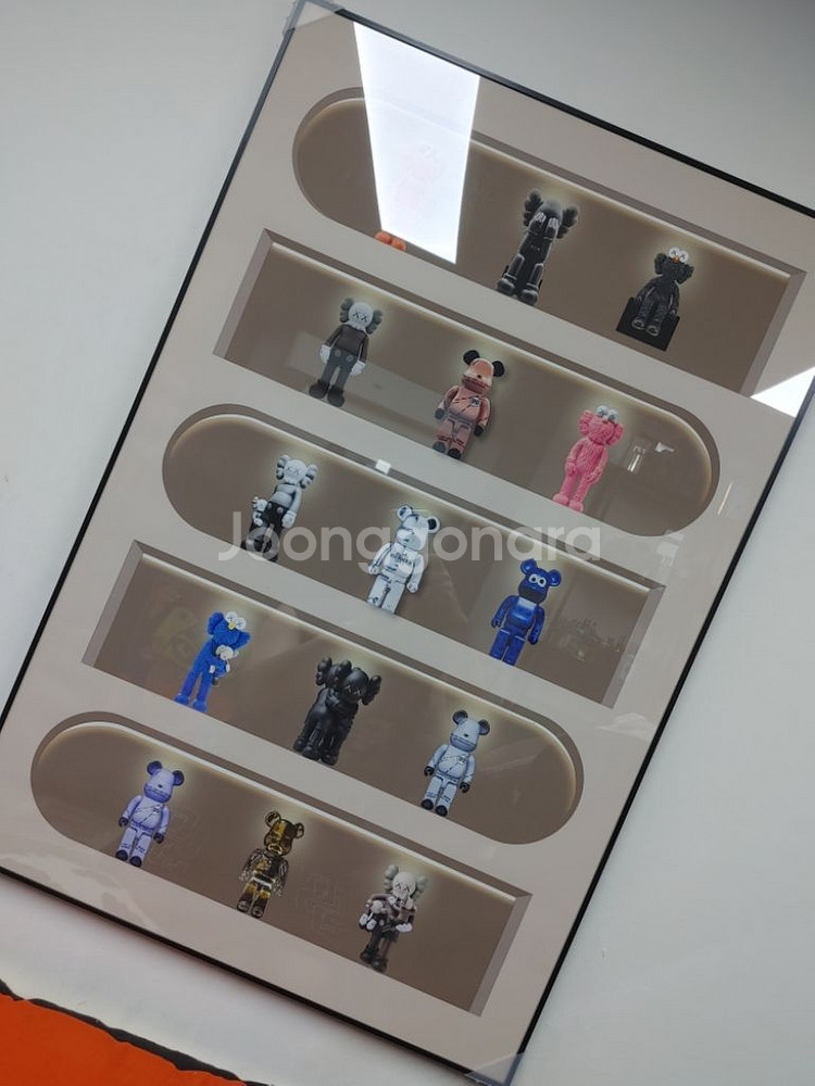 카우스 베어브릭 피규어 대형 그림 액자 인테리어소품--3
