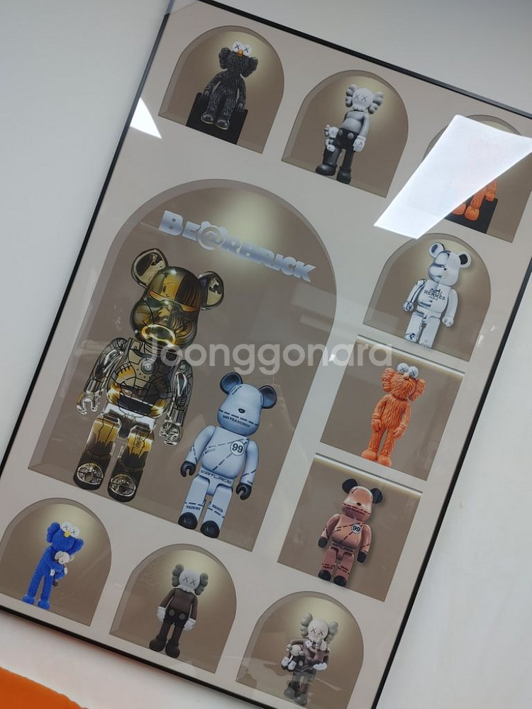 베어브릭 카우스 피규어 콜라보 대형 그림 액자 인테리어--8
