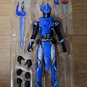 SHF 가면라이더 세이버 블레이즈 팝니다