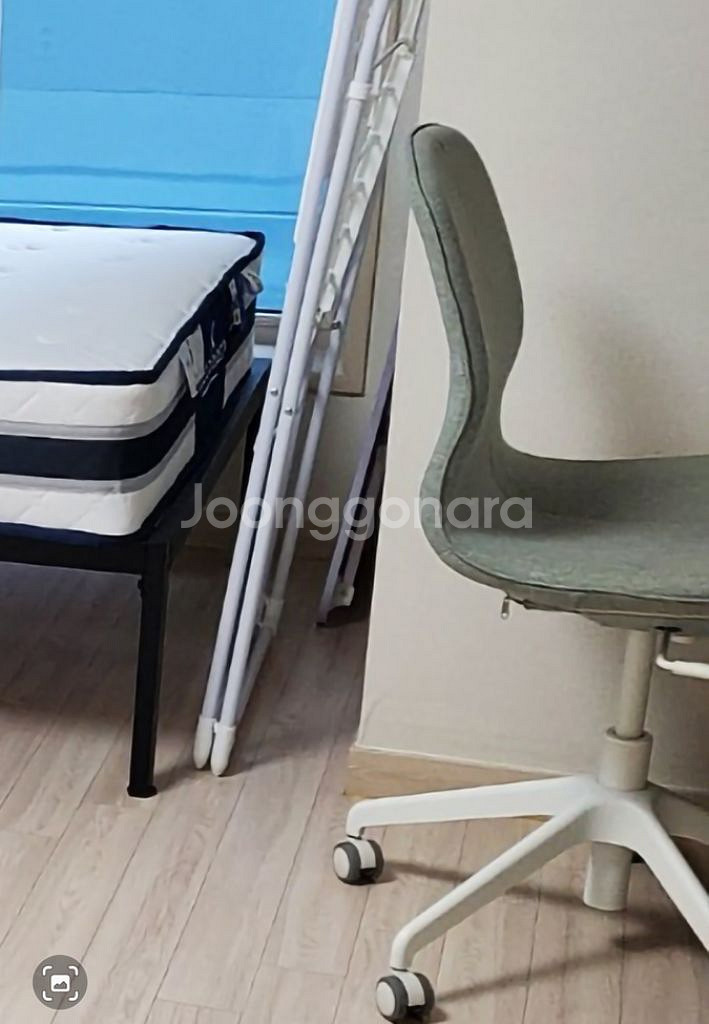 침대ㆍ철제서랍장ㆍ의자등ㆍ스탠드 건조대 전지렌지등--3
