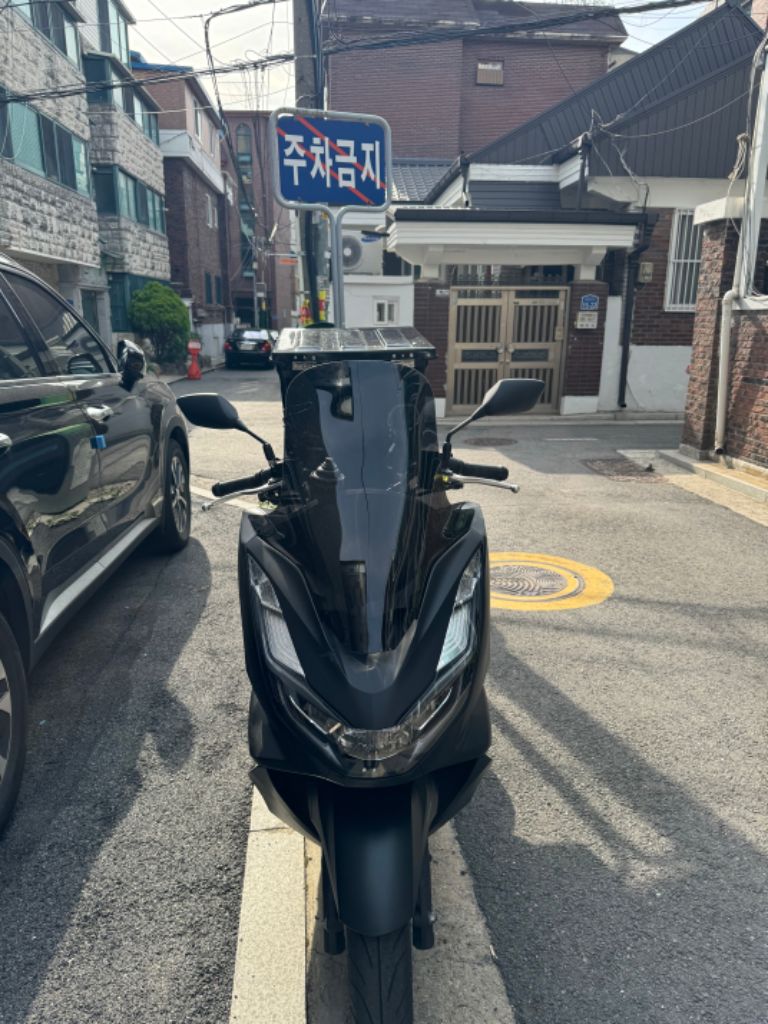 22년식 pcx125 abs 신차급 카드가능