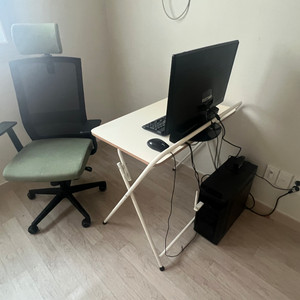 컴퓨터 세트(스피커) 및 책상 의자