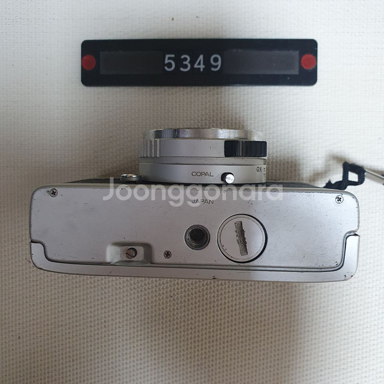 코니카 C 35 필름카메라 실버바디--3
