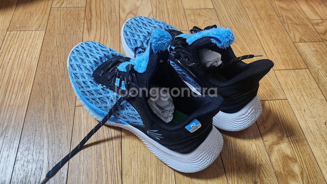 언더아머 플로우 커리 9 농구화 Curry--1