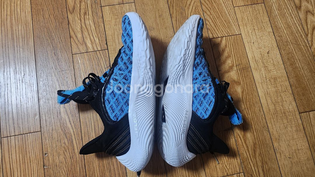 언더아머 플로우 커리 9 농구화 Curry--3