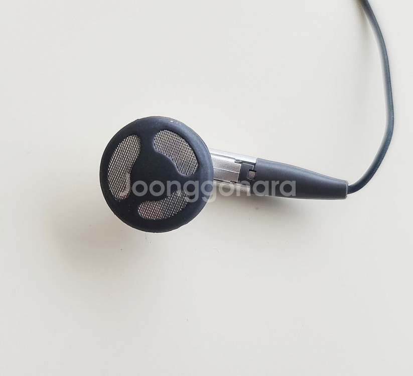 파나소닉 RP-HJ535 이어폰 팝니다.--3