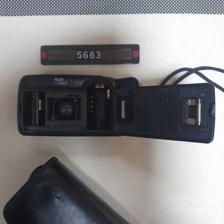 신도리코 SR-10D AF 줌 미니 필름카메라 파우치 이미지