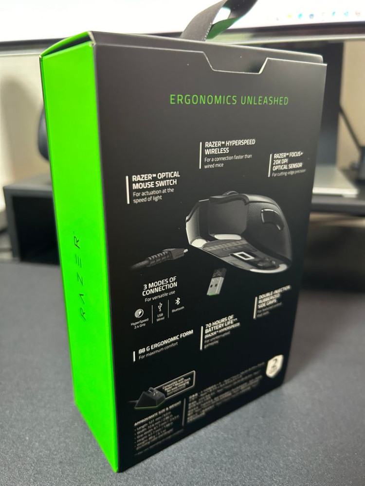 레이저 데스에더 V2 프로 무선 게이밍 마우스--1