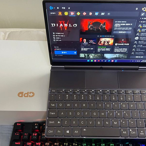 GPD WIN MAX2 7840U 32G 2TB 팜니다