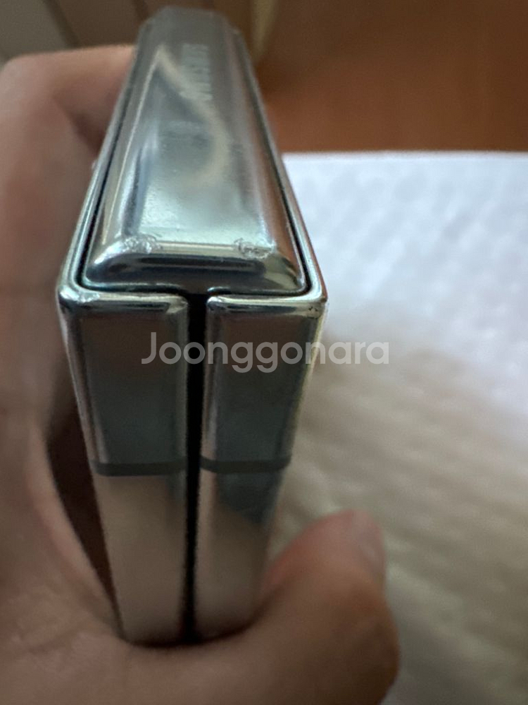 갤럭시 Z플립5 256 KT 유심기변용 팝니다--3