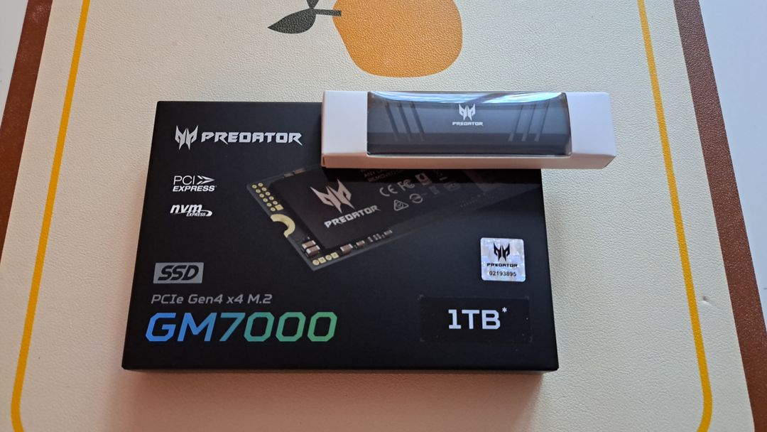 미개봉 1TB PCIe4 SSD