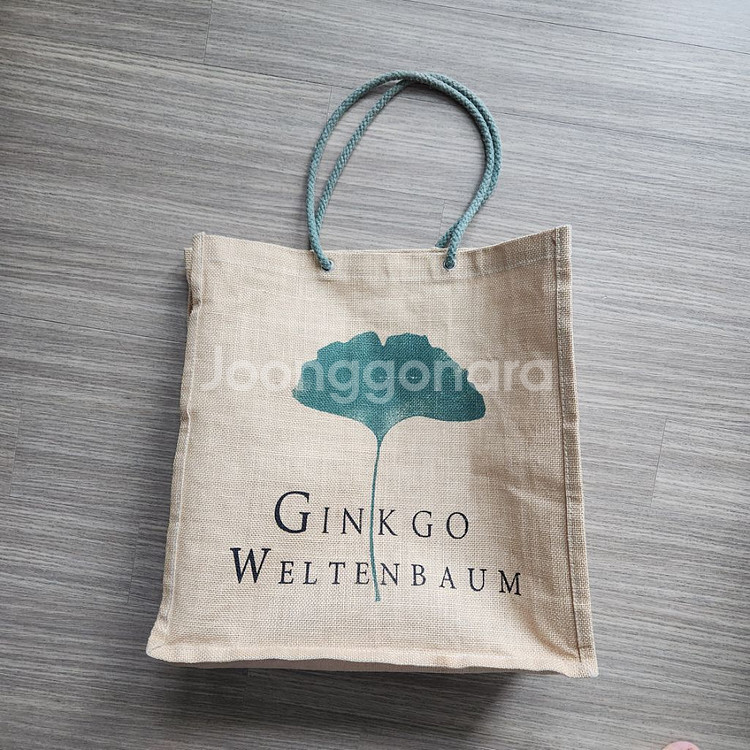 현지에서 사온 루브르박물관 기념책자. 모나리자백 등등--9