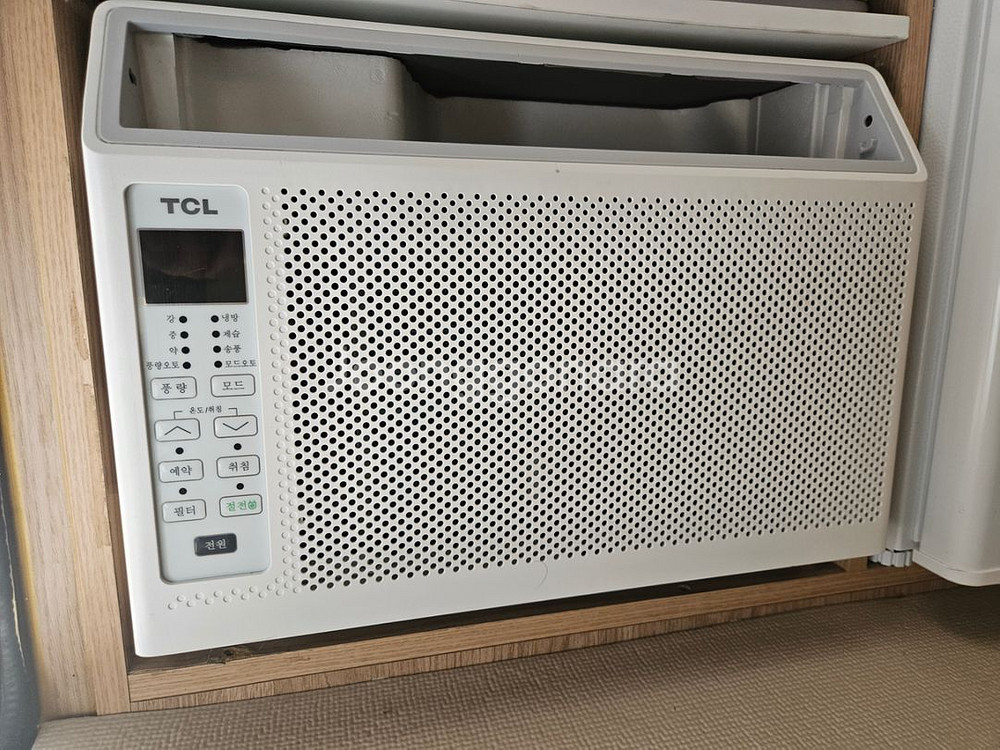 TCl 창문형 에어컨 팝니다--0