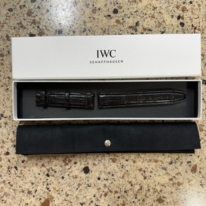 IWC 정품 가죽 스트랩 (블랙 엘리게이터 레더) 판매