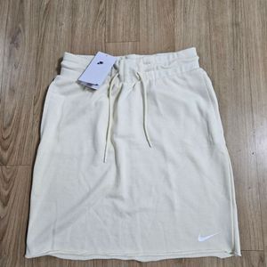 NiKE 나이키 여성 스커트 정품(새상품) M사이즈